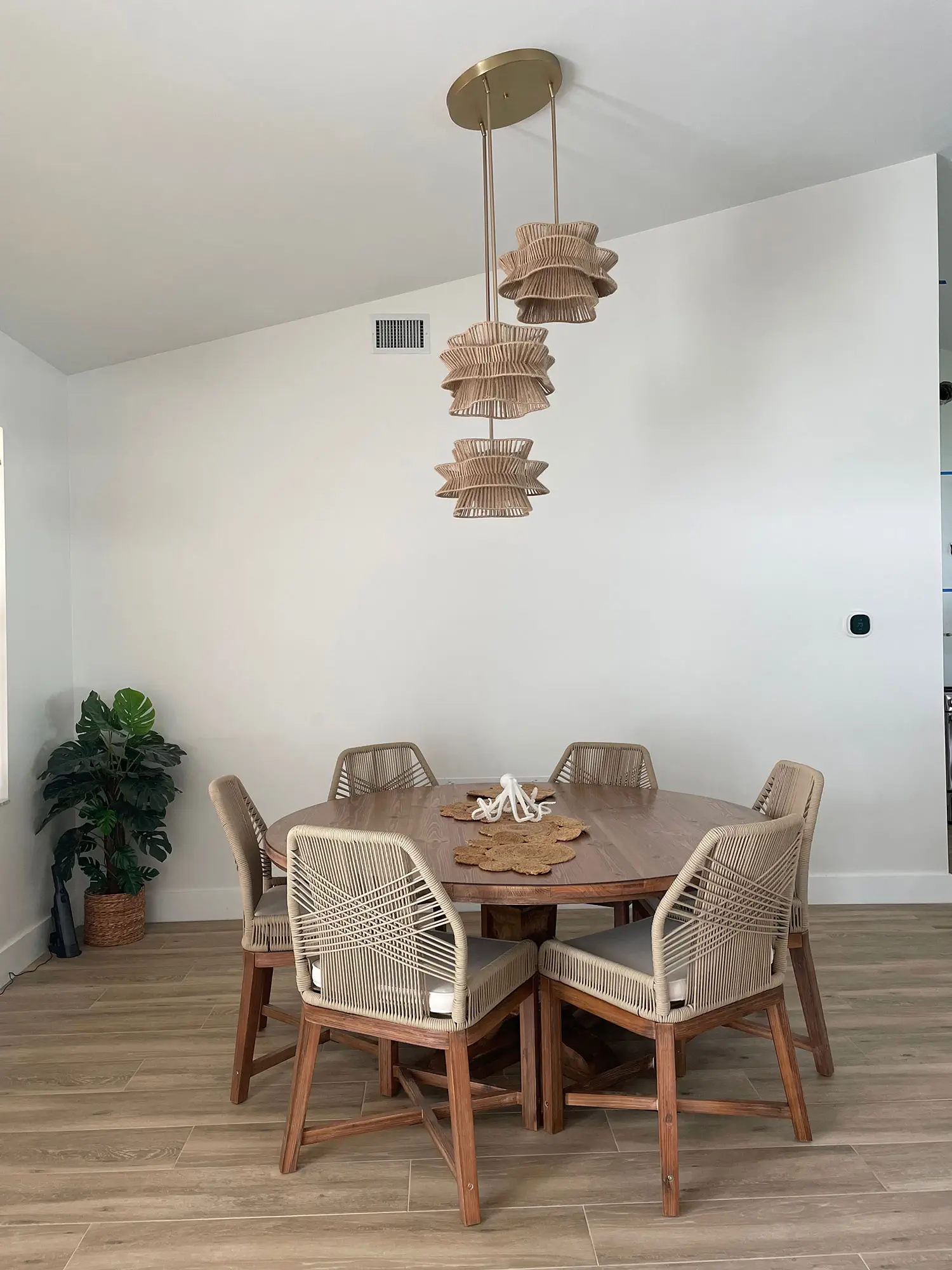Round table, with pedestal leg, Orchid Wood Co